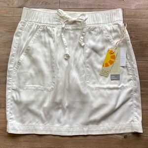 NWT C&C California White Miniskirt
